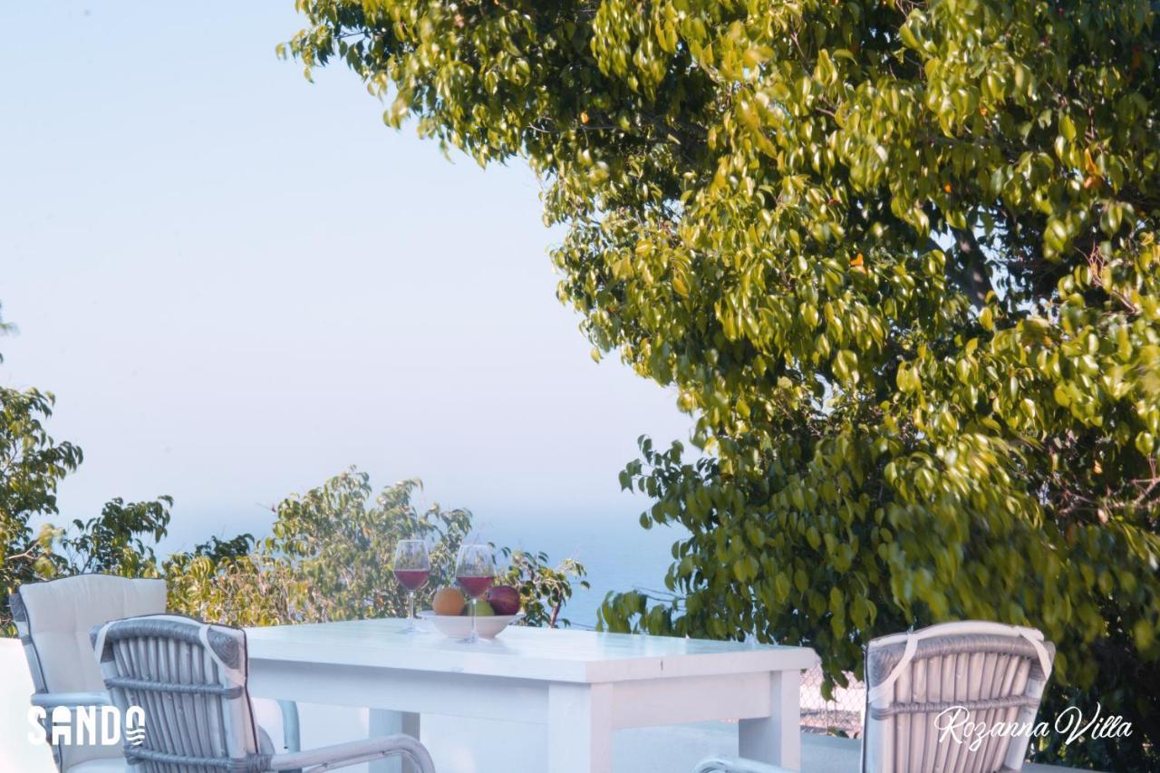 Sando Traditional Cave Villas With Jacuzzi And Sea View Vourvoulos ภายนอก รูปภาพ